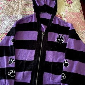 Hot Topic Kiki's Delivery Service Jiji zip-up sweater with hood